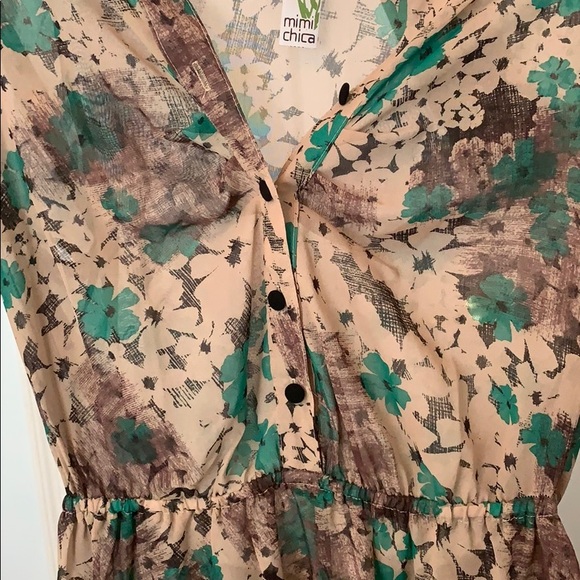 Sheer Floral Dress with Buttons - Picture 3 of 3